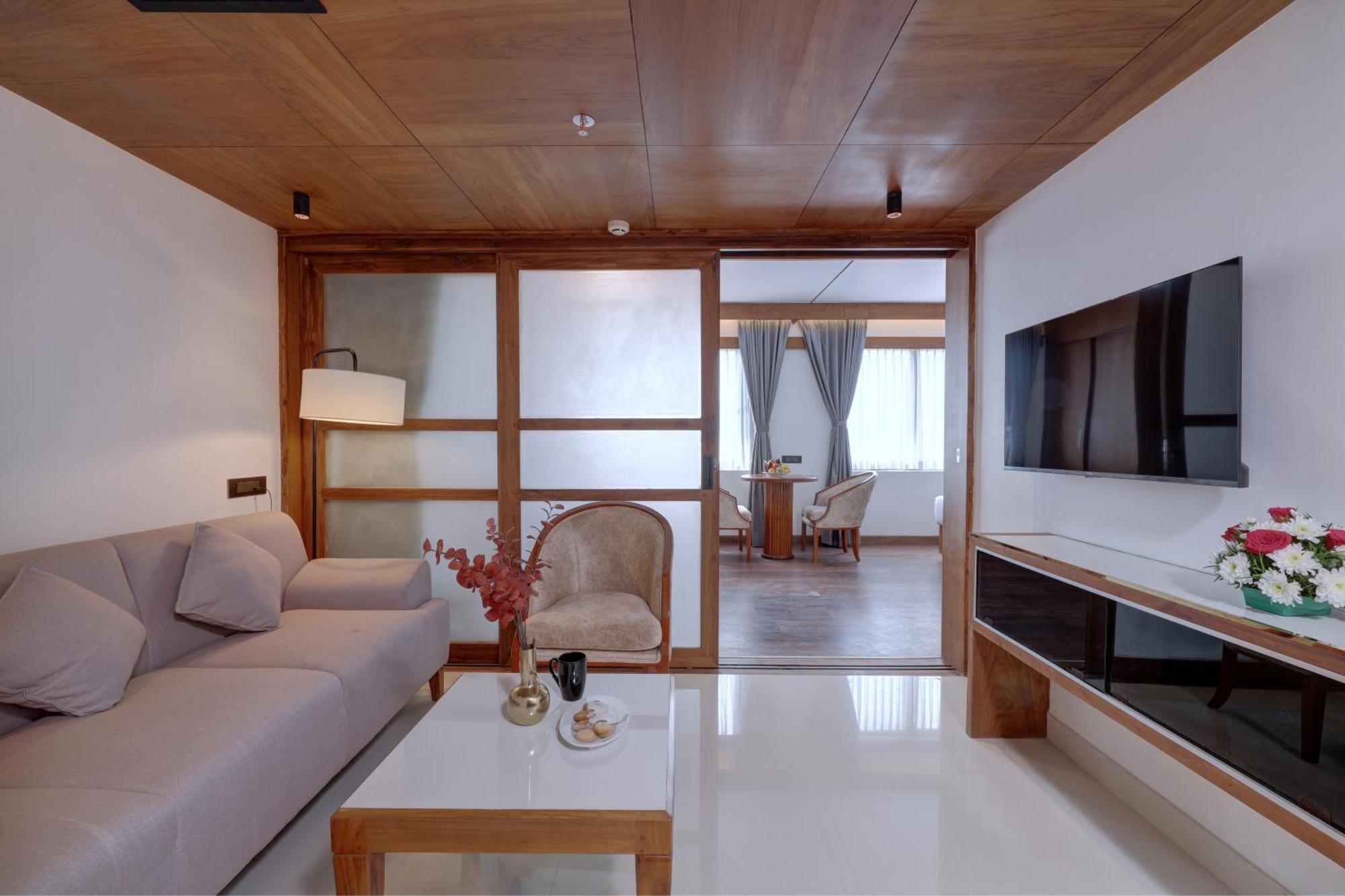 Hotel Cordial Sopanam Thiruvananthapuram Ngoại thất bức ảnh