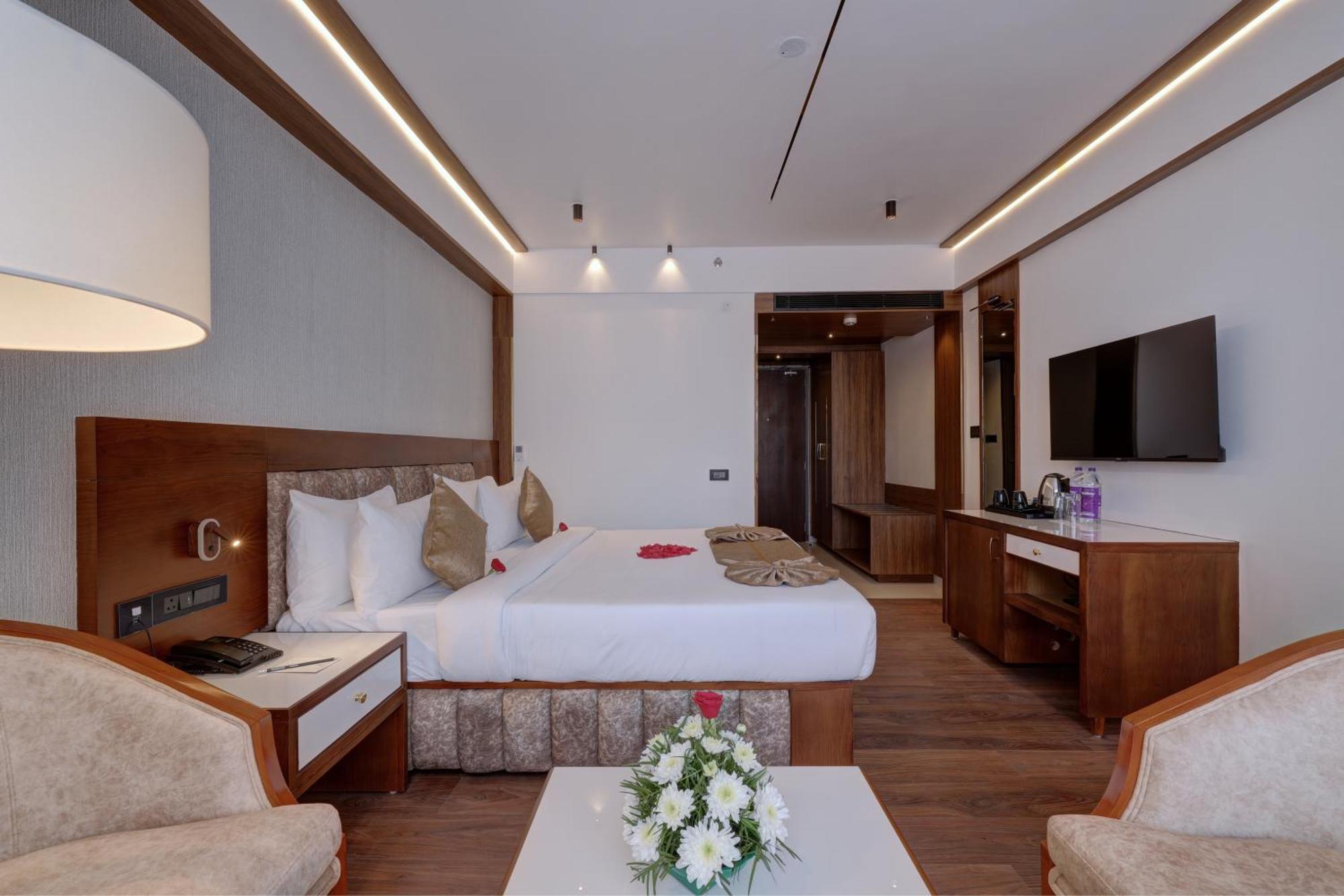 Hotel Cordial Sopanam Thiruvananthapuram Ngoại thất bức ảnh