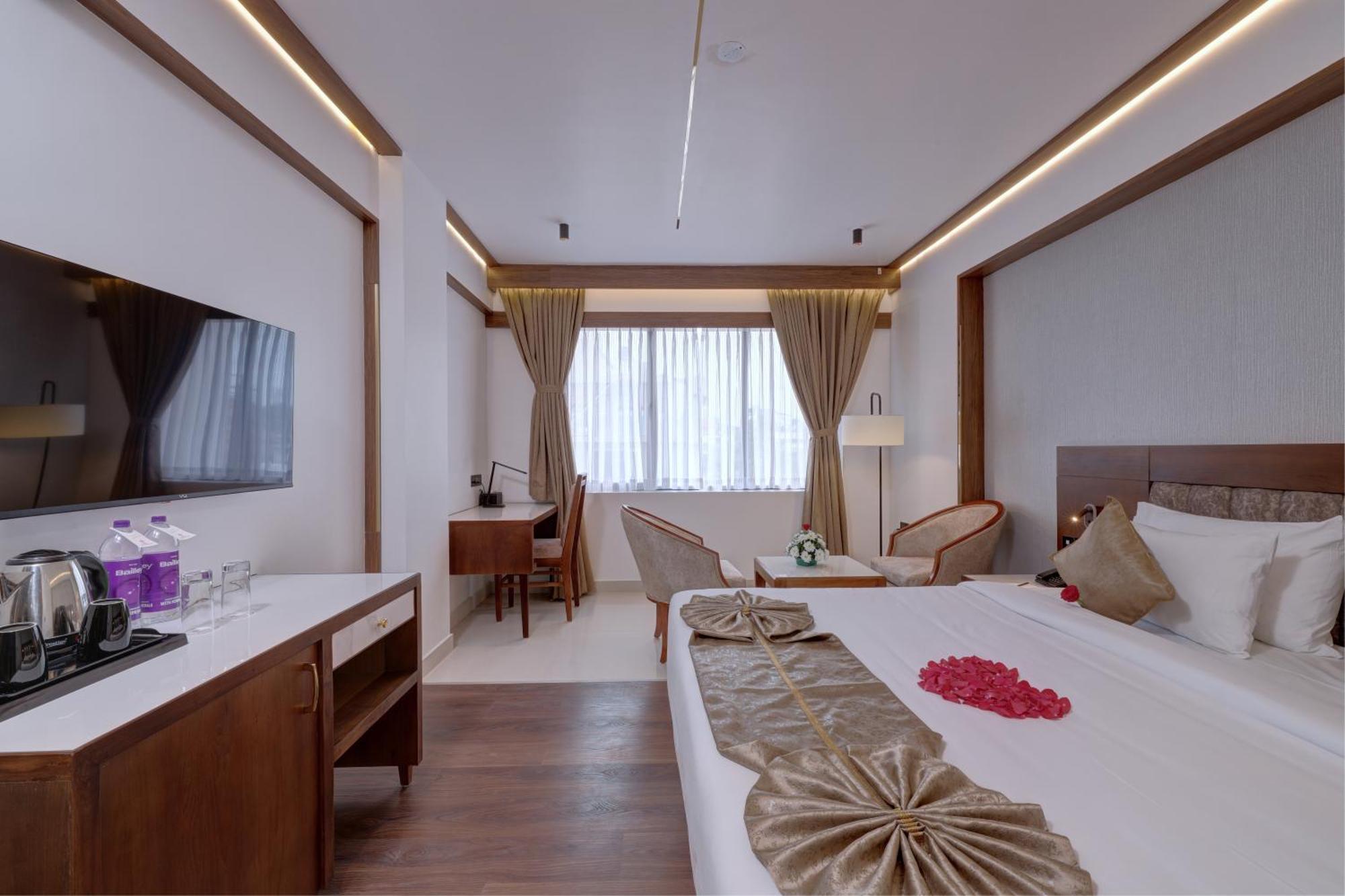 Hotel Cordial Sopanam Thiruvananthapuram Ngoại thất bức ảnh