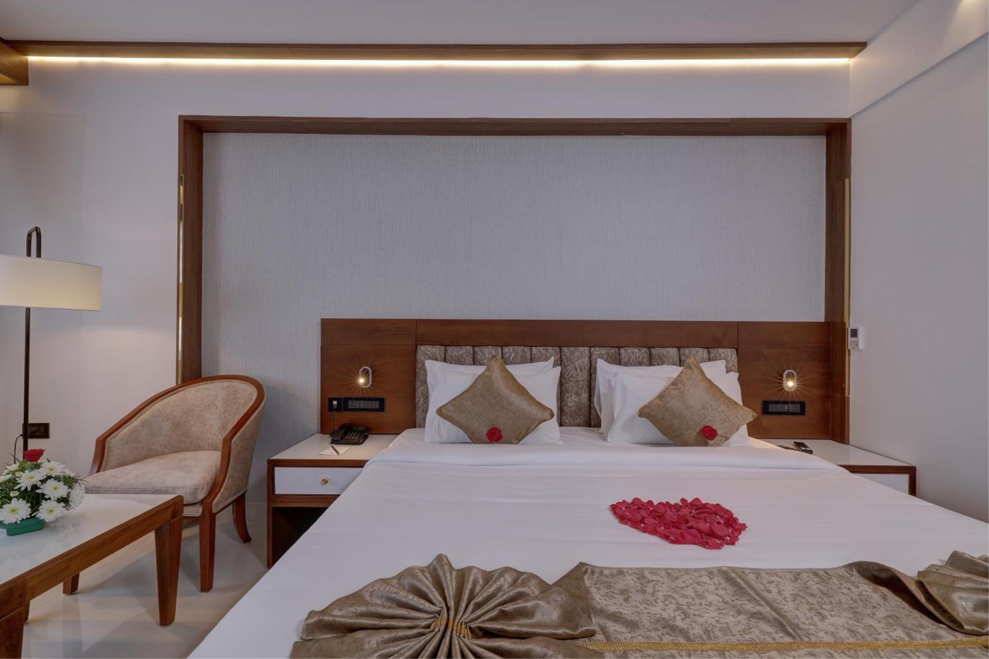 Hotel Cordial Sopanam Thiruvananthapuram Ngoại thất bức ảnh
