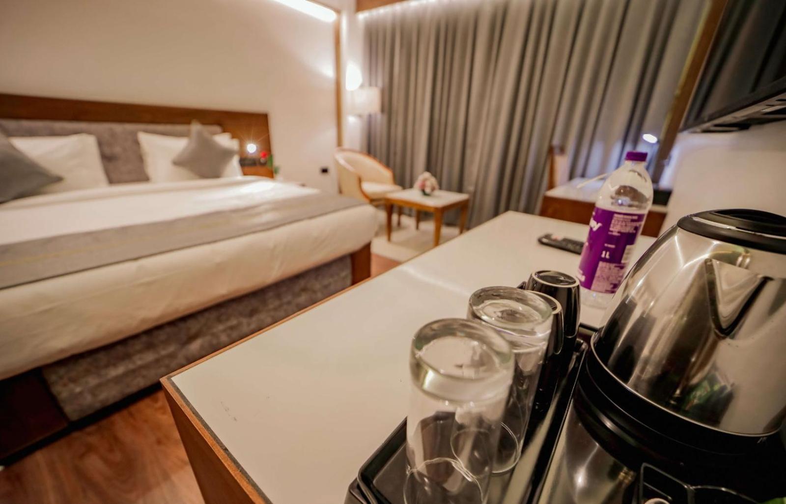 Hotel Cordial Sopanam Thiruvananthapuram Ngoại thất bức ảnh