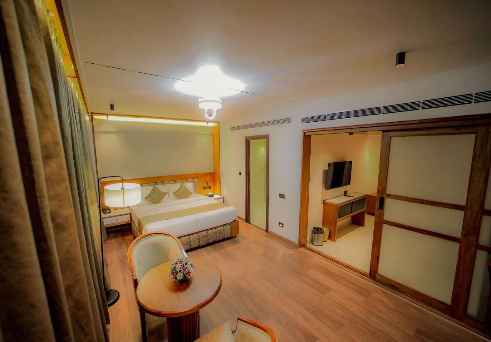 Hotel Cordial Sopanam Thiruvananthapuram Ngoại thất bức ảnh